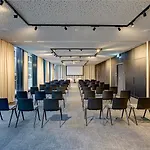 Mercure 酒店 *