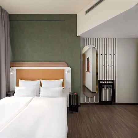 Mercure Hotel *